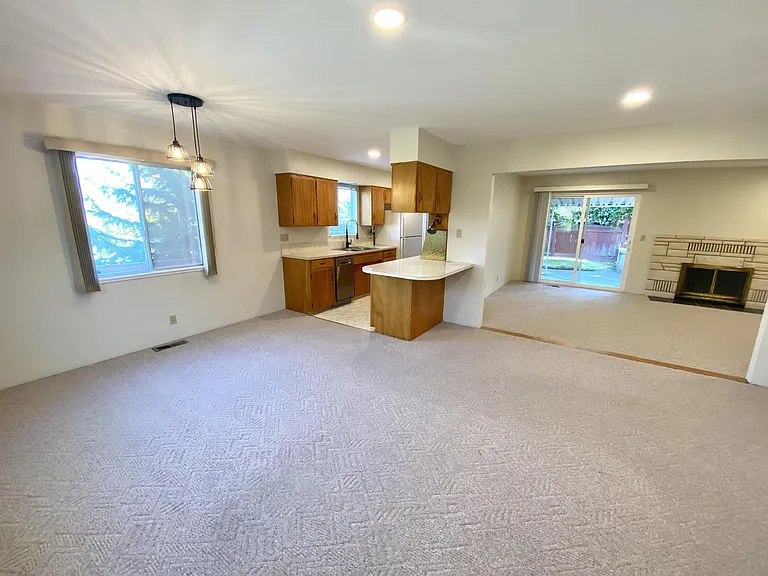 340 Wiley St — Photo 20