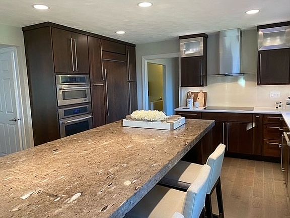 5th image of 23 Oak Grove Road Court Hazelwood Hts