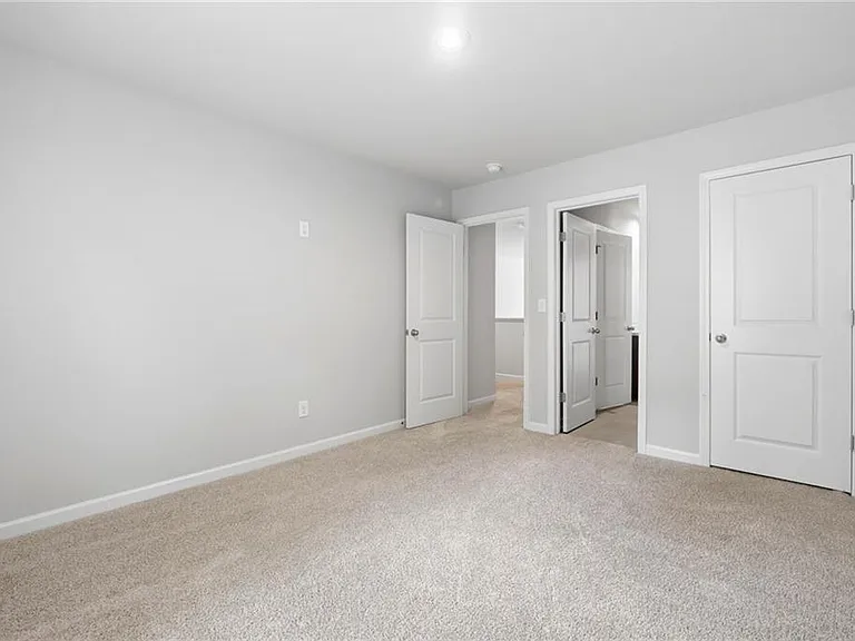 3132 Hawthorn Farm Blvd — Photo 37