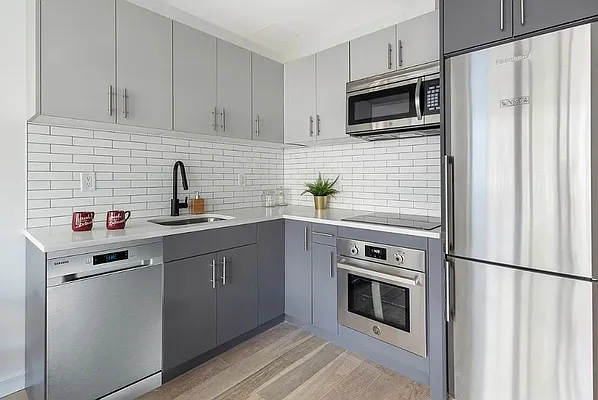 Rented by Oxford Property Group | media 13