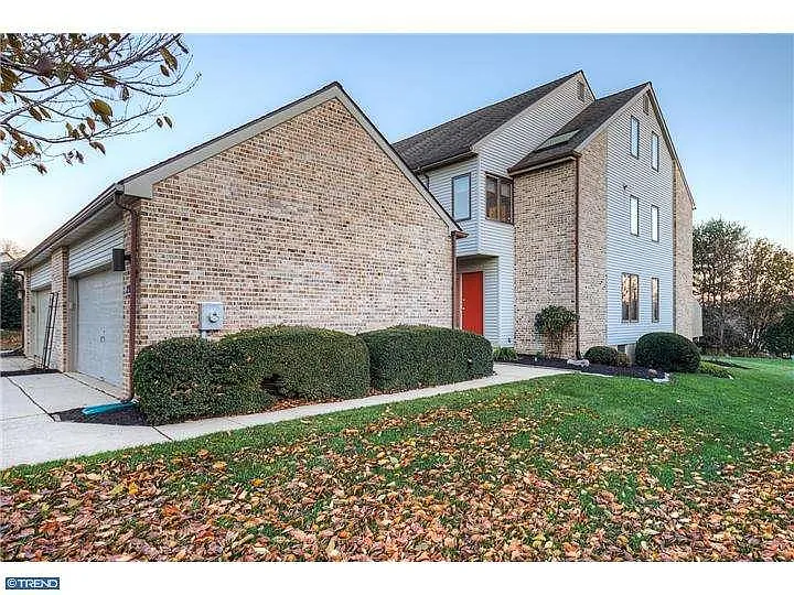 239 Steeplechase Cir photo 1