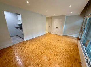 1137 Royal York Rd, Toronto, ON M9A 4A7