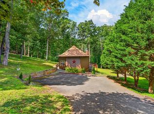 163 Beauregards Knob, Ellijay, GA 30536