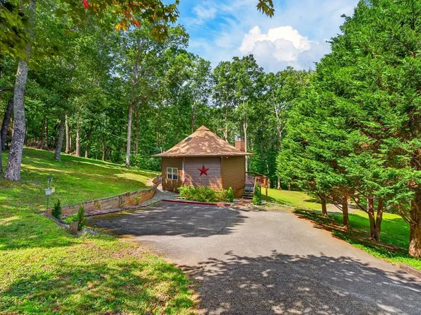 163 Beauregards Knob, Ellijay, GA 30536