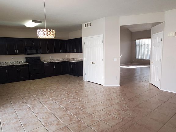 4th image of 10410 W Sunflower Pl