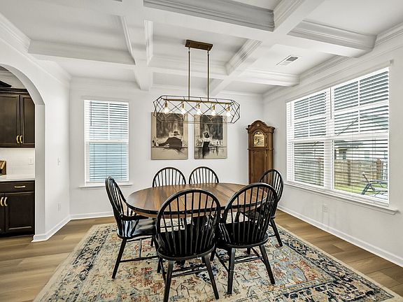2nd image of 924 Windchase Way