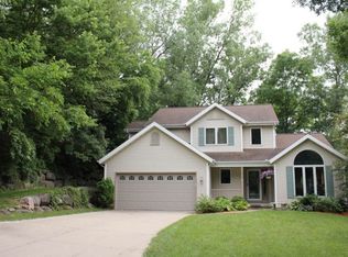 4513 Deerwood Dr, Madison, WI 53716
