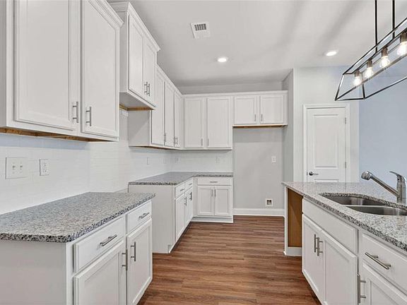 4th image of 6210 Ripple Way #90