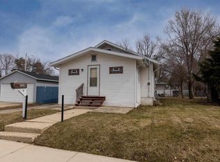 334 N Walnut St, Janesville, WI 53548