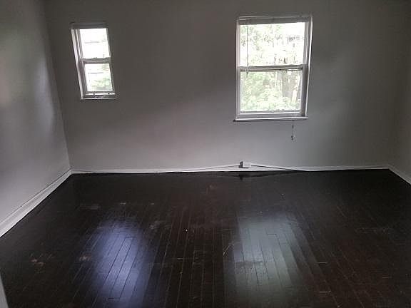 5th image of 35 Gahl Ter APT D