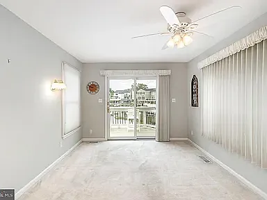 124 Ravenswood Ct — Photo 15