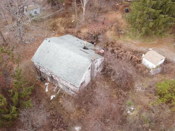 6 Dean Road, Carmel, NY 10512