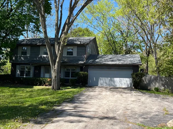 30974 N Milwaukee Ave, Libertyville, IL 60048
