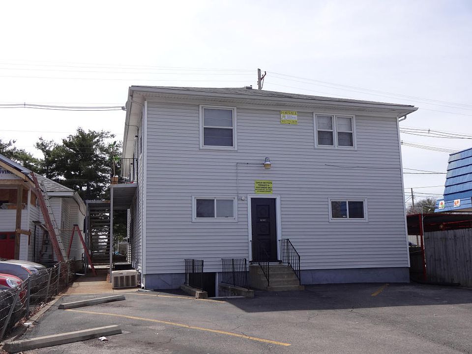 2nd image of 2607 Preston Hwy