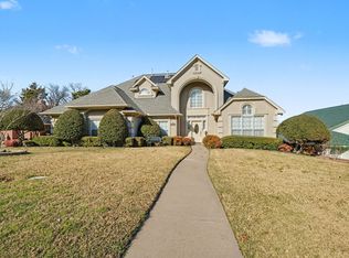 605 Ten Mile Dr, Desoto, TX