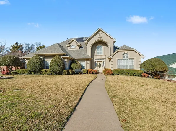 605 Ten Mile Dr, Desoto, TX 75115