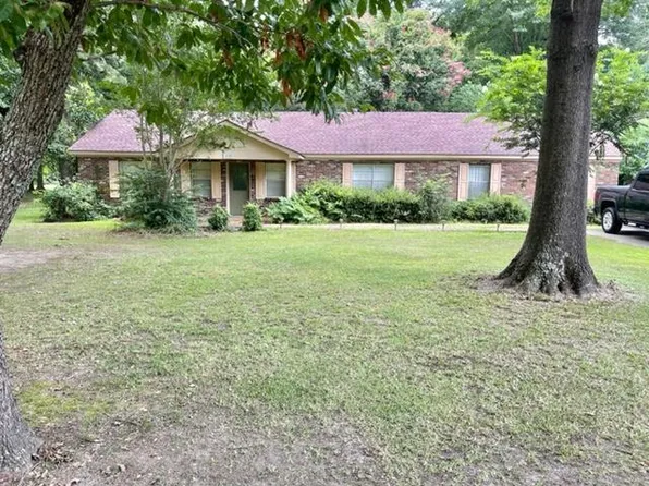 139 Oak Dr, Greenville, MS 38701