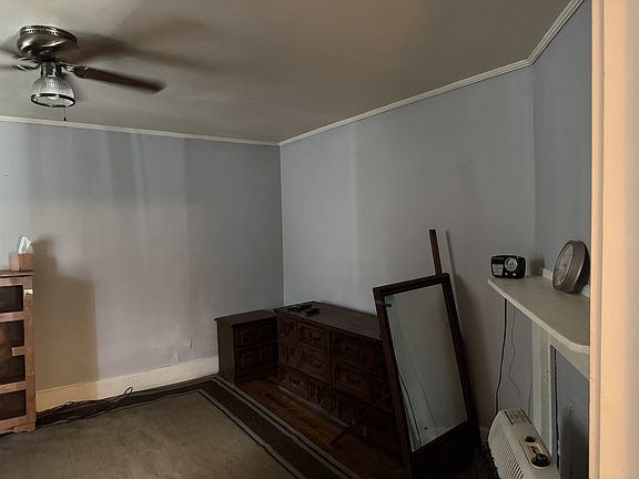 2nd image of 1831 S Main St