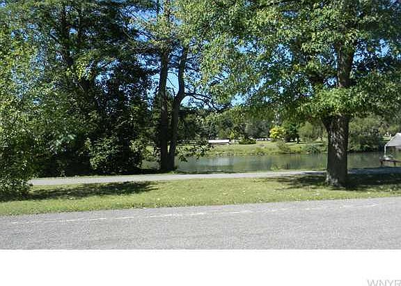 4th image of 195 Old Niagara Falls Blvd