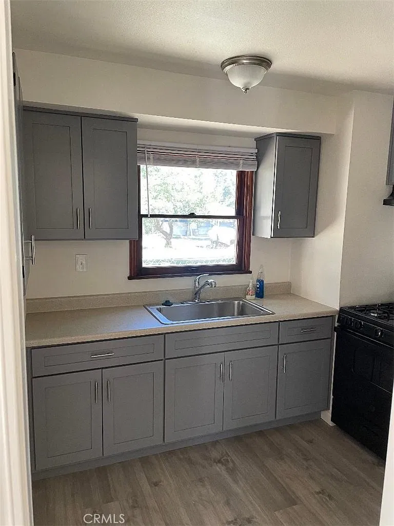 1 bed, 750 sqft, $1,425 — Photo 3