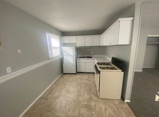 3552 Kimberly Downs Rd #1, Davenport, IA 52807