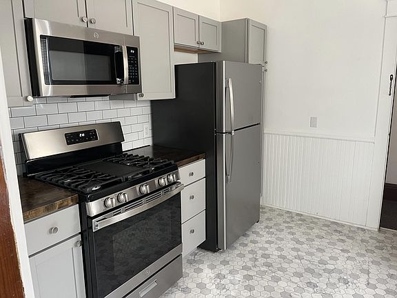 4th image of 731 E 28th St #2