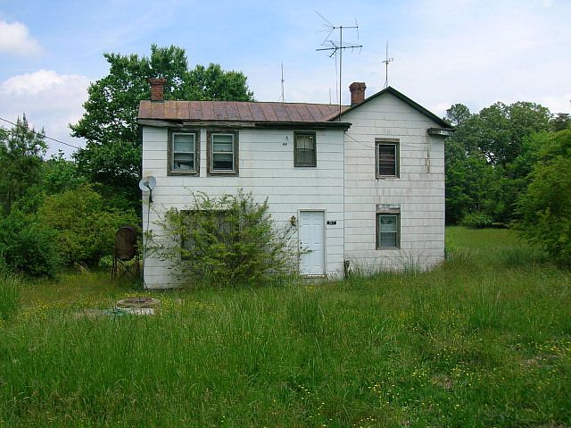 1st image of 187 Memorial Dr