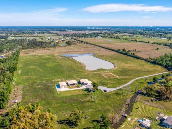 6838 Earl Ellender Rd, Sulphur, LA 70665