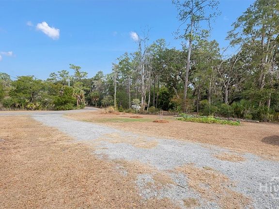 2nd image of 624 Japonica Drive