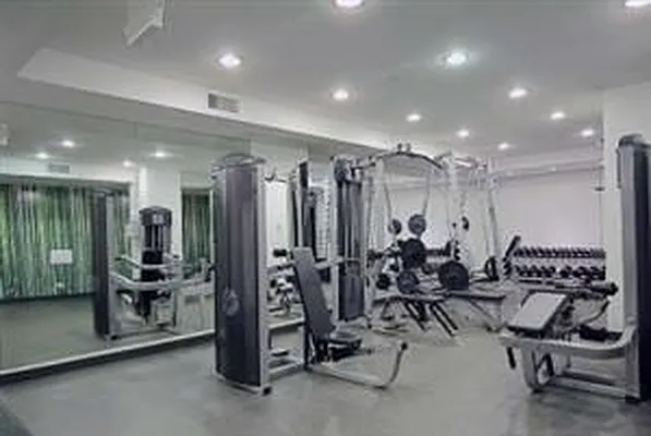 Rented by Douglas Elliman | media 16