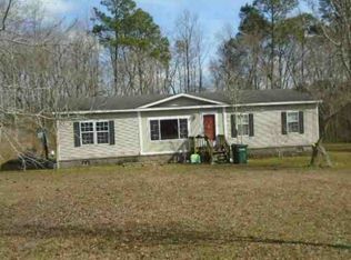 498 Garrison Rd, Claxton, GA 30417