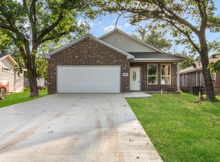 1510 N Wilhite St, Cleburne, TX 76031