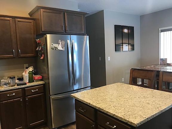 3rd image of 1527 Indigo Dr SE
