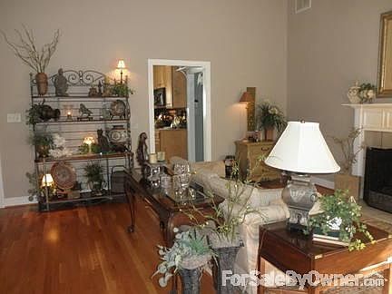Formal Living Room
						:
						Large open space with vaulted ceiling in this combination LR/Dr