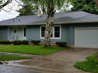 331 N Jackson St, Valders, WI 54245