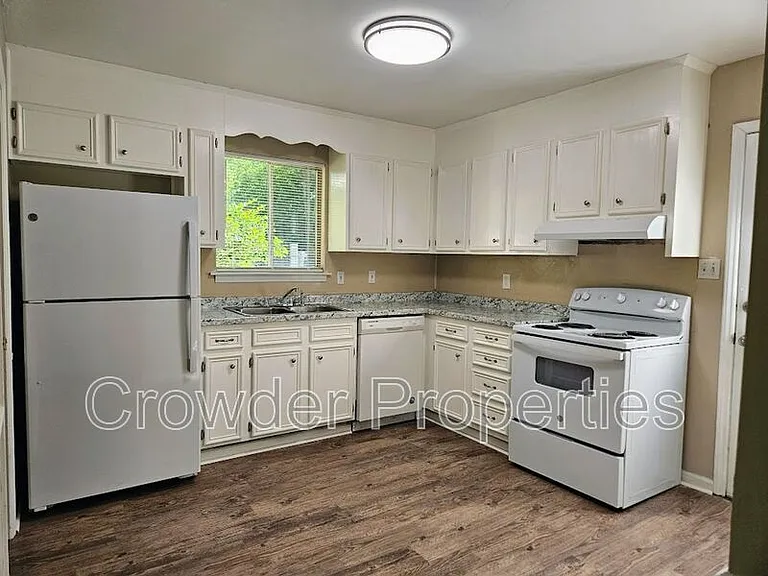 6815 Water Mill Ct — Photo 4
