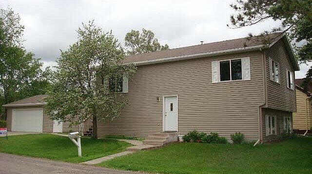 1st image of 1511 Veterans Drive N
