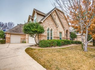 8613 Glenmont Dr, North Richland Hills, TX 76182