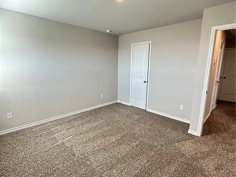 1119 Patriot Dr — Photo 27