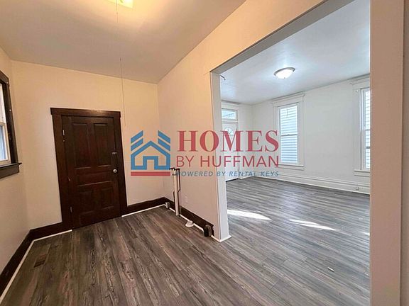 5th image of 2606 W Illinois St