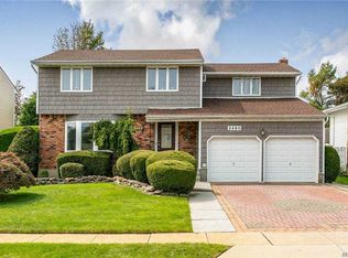 2460 Seebode Ct, Bellmore, NY 11710