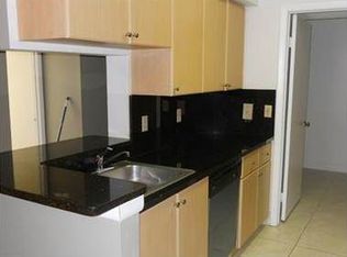 420 SW 83rd Way APT 206, Hollywood, FL 33025