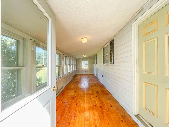 5th image of 13 Garden Drive