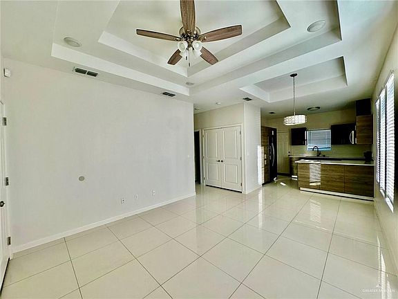4th image of 5700 Nightingale Ave #2