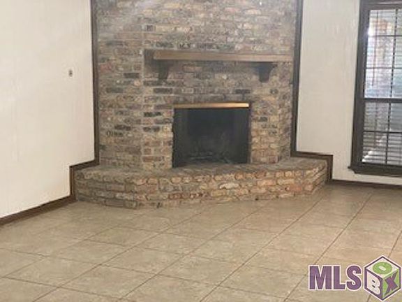 4th image of 13848 Cypress Ridge Ave