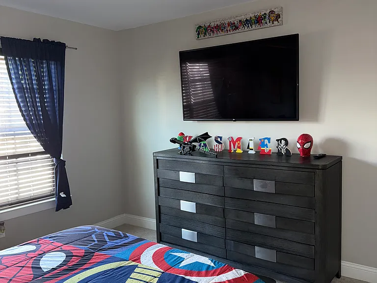 306 Clarendon Ct — Photo 19