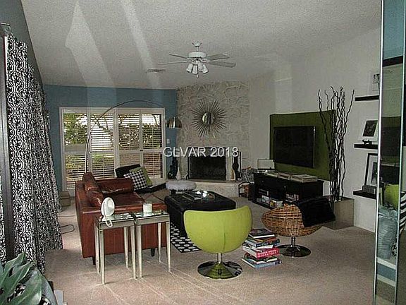 2nd image of 2204 Plaza Del Robles #0