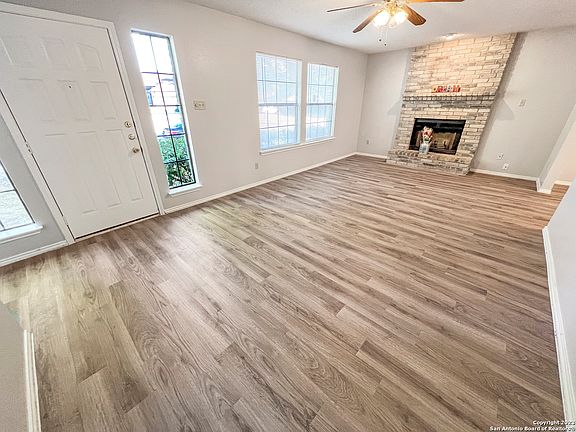 4th image of 8807 CHILLIWACK DR