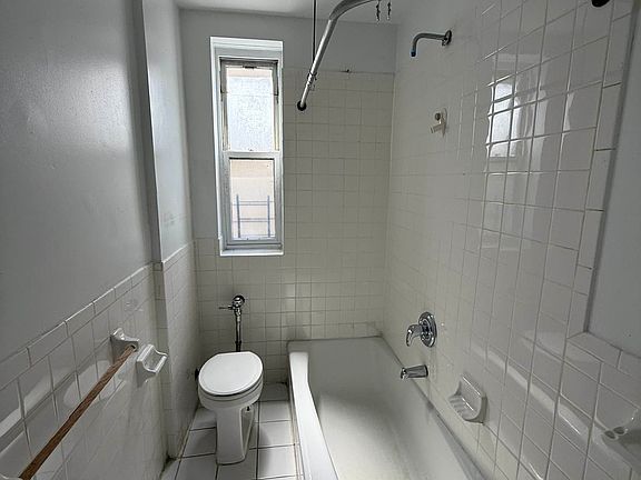 3rd image of 1240 Sherman Ave APT B2