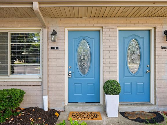 3rd image of 214 Regency Point Path